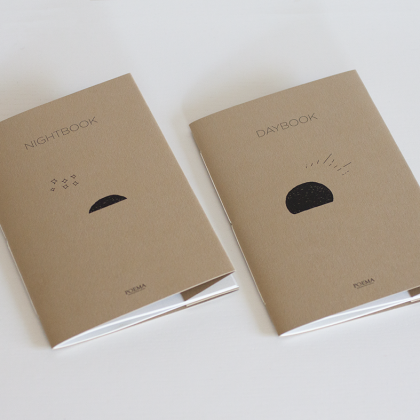 Capa Mole de Papel, reversível e com badanas